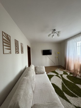 Квартира двокімнатна подобово - фото 1