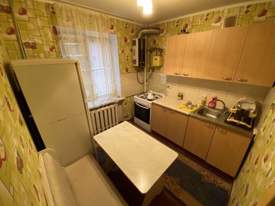 Аренда 1 ком Центр ул. Васильевская 52 1 этаж Славянск