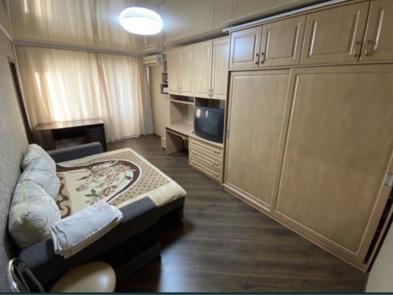 Оренда 1 кімн квартири ЦЕНТР, ПЛОЩА(є варіанти) Славянск