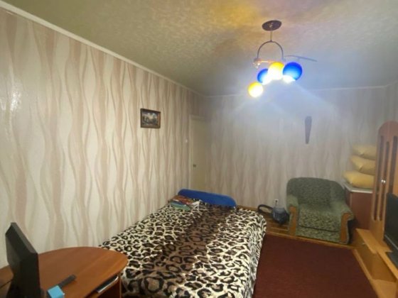 Сдам квартиру по добово!!) Чугуев