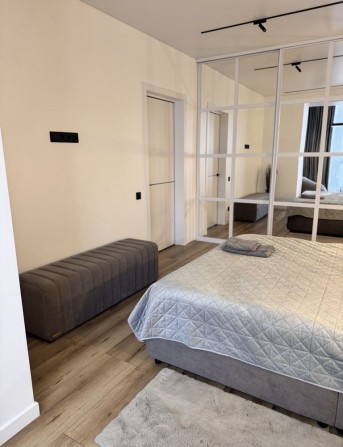 Нові стильні апартаменти подобово в ЖК Київський - фото 1