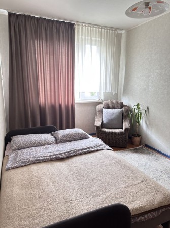 Здається 1 кімнатна квартира подобово в новому районі - фото 1