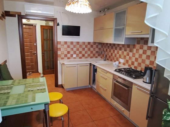 Квартира поряд з західним автовокзалом. Плаза парк!!! Вінниця