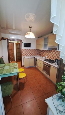 Квартира поряд з західним автовокзалом. Плаза парк!!! - фото 1