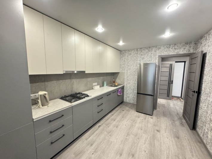 Квартира подобово в новобудові з евроремонтом, технікою. - фото 1