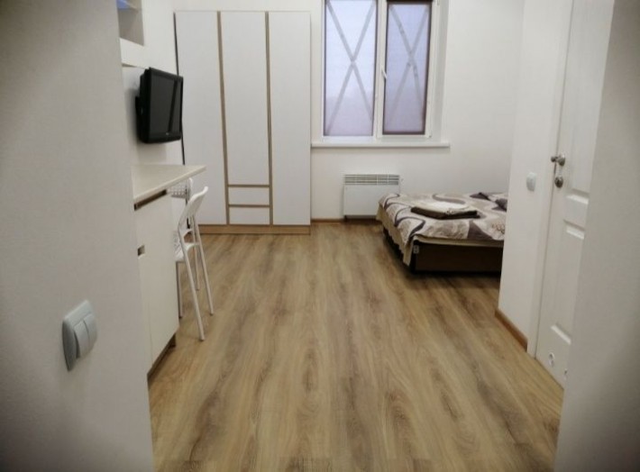 Свет есть.Посуточно 1к смарт кварт.Лев.бер,9-я гор.больн,р-н ул.Каруны - фото 1