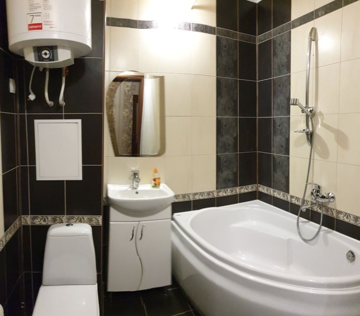 Видова простора квартира біля річки в новобудові. Центр.ммтниця - фото 1