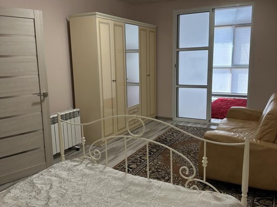 Сдам подобово 2 к.квартиру з окремим входом.можна з тваринками Черкаси