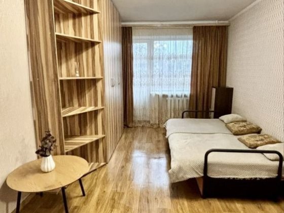 Подобово. Центр. Вул. Киівська.1 кім квартира. Житомир