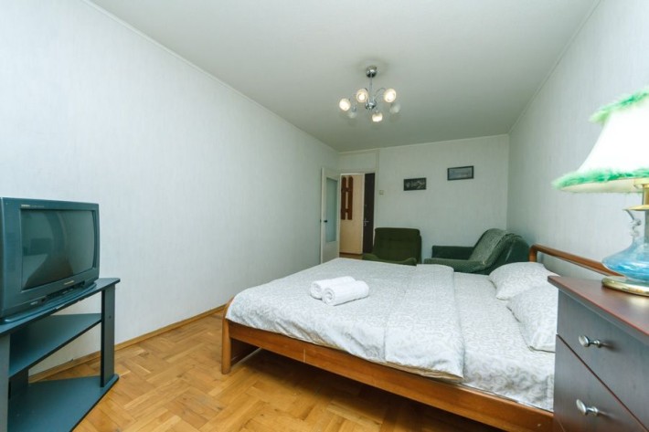 Сдам почасово/посуточно, кв-ра, 1-к.щг 3 мин. метро Оболонь, Оболонски - фото 1