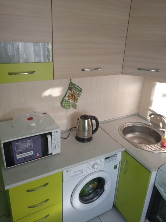 Вышгородская,и-т эндокринологии Комиссаренко,посуточно,владелец. - фото 1