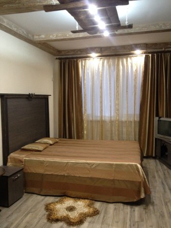 Район Велмарта, областной больницы,однокомнатная. - фото 1