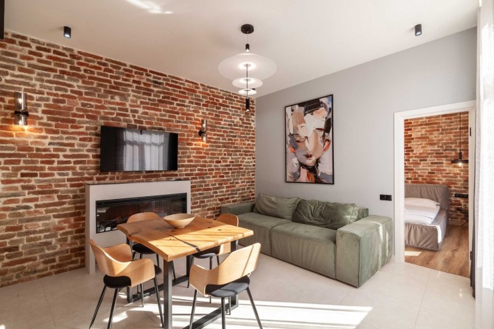 Апартаменти в центрі міста з джакузі за адресою вул.Краківська 26 - фото 1