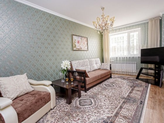 2 кімнатна в центрі, подобово погодинно, шпиталь, вокзал