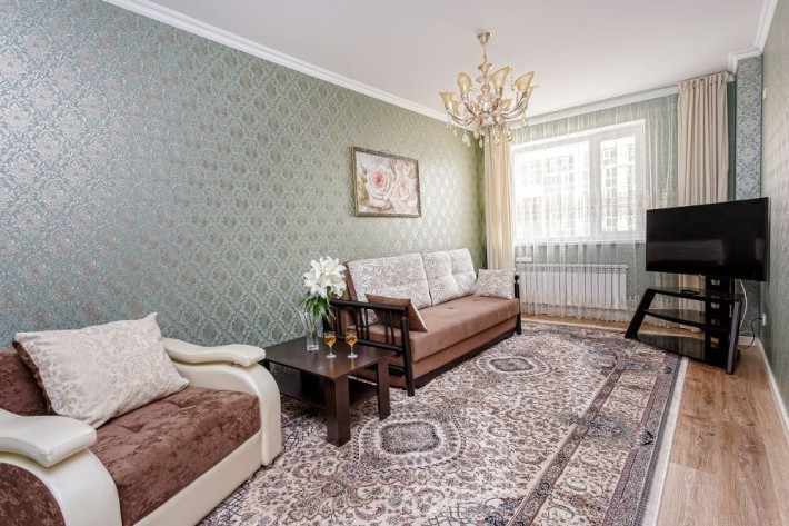 2 кімнатна в центрі, подобово погодинно, шпиталь, вокзал - фото 1