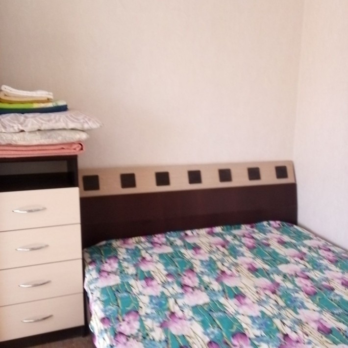 Посуточно почасово Красний камінь 10 - фото 1