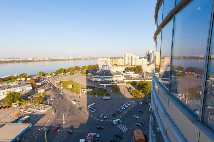 Апартаменти у місті Дніпро. Знаходяться в Мост Сіті. - фото 1