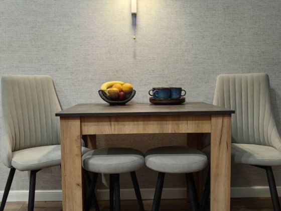 2 кімнатна біля метро Героїв праці