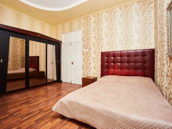 Красивая квартира посуточно Одесса возле Оперного в самом центре Одесса