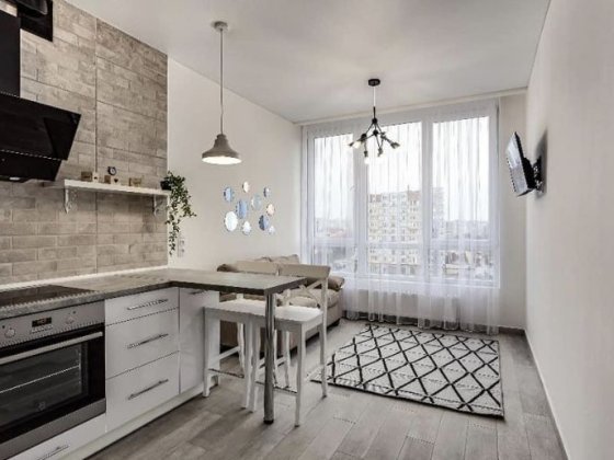 пр.Чорновола, центр ФОРУМ та ОПЕРНИЙ Подобово Львів, погодинно Львов