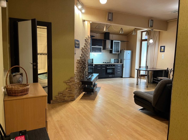 2-кімнатна квартира з джакузі  центр  майдан Конституції - фото 1