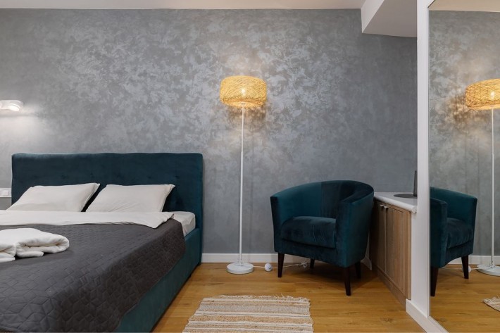 Власник, вул Лесі Українки( площа Ринок) - фото 1