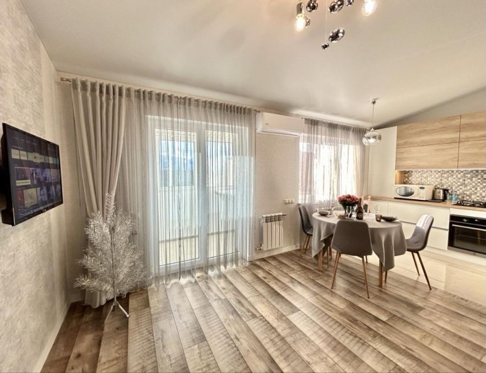 СВІТЛО Є!!!Газ! Автономне опалення!New!Квартира подобово. 23 серпня - фото 1