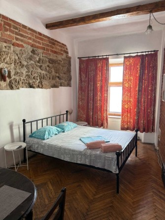 Апартаменти в центрі міста на Вірменській 22 - фото 1