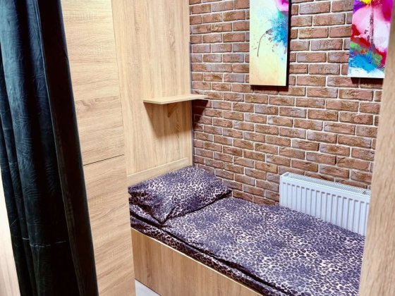 Подобове прживання.350 гр за добу.жд вокхал Михайловцы