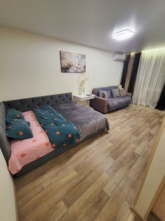 Подобово (погодинно) квартира м.Палац Спорту - фото 1