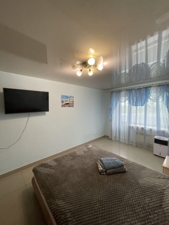 Подобово двух кімнатна квартира - фото 1