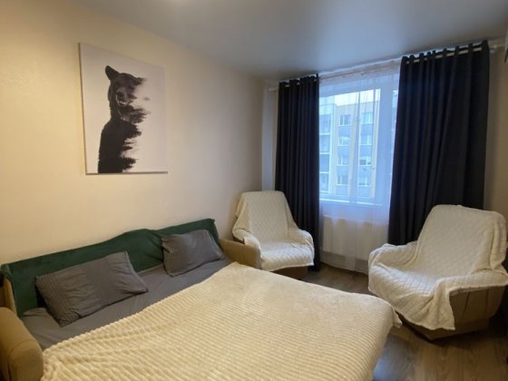 Квартира подобово 7 небо . Авангард