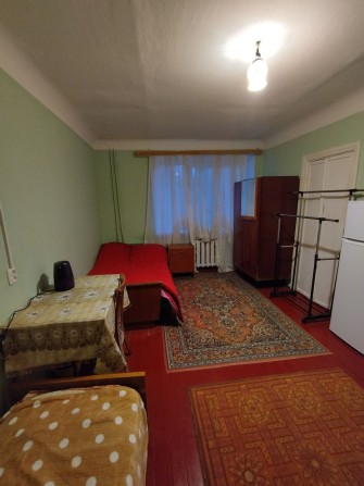 Оренда кімнати в гуртожитку - фото 1