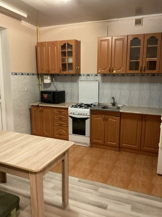 Оренда однакімнатної  квартири на "Купаві". - фото 1