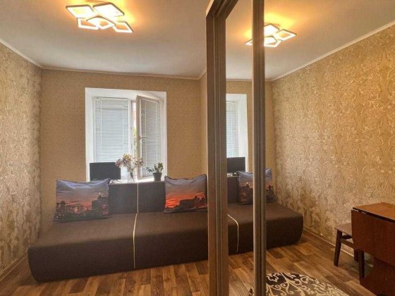 Центр. Зуп. 5 школа. Кімната на тривалий термін Полтава