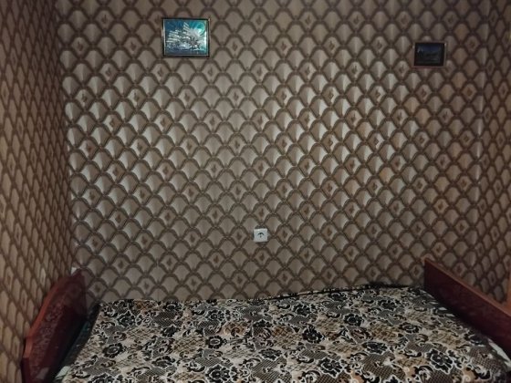 Здається 1 кімната у центрі , зупинка 1100 річчя. Полтава