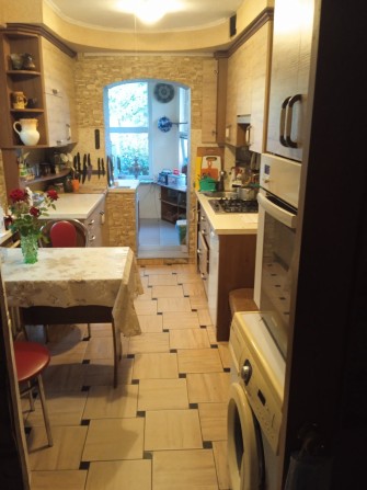 Здам кімнату в гарному буд. зі стоянкою . - фото 1