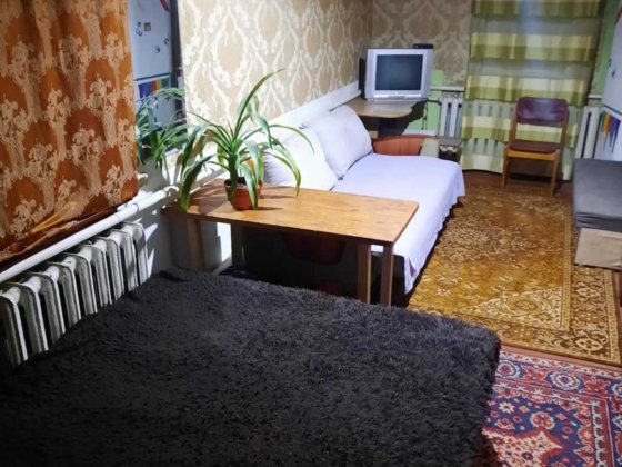 Здається затишна кімната в приватному будинку для дівчини Черкаси