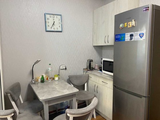 Здається дуже затишна кімната/ метро Лук'янівська / Коперника Київ