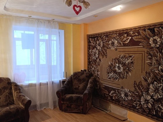 Здається одна кімната в 2- кімнатній квартирі в центрі міста для дівчи Кропивницкий