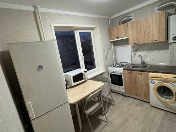 Сдам двухкомнатную  квартиру с ремонтом в центре города на долгий срок Запорожье