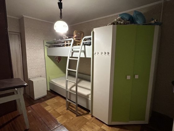 Здається затишна кімната в 3-кімнатній квартирі. Хороша локація! Винница