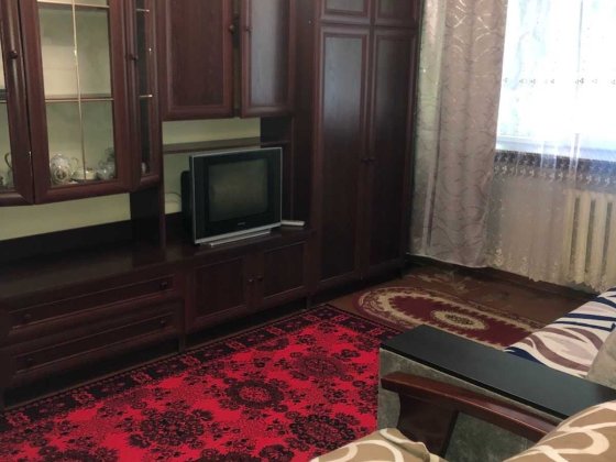 Сдам свою 3 комнатную квартиру  Космический район.