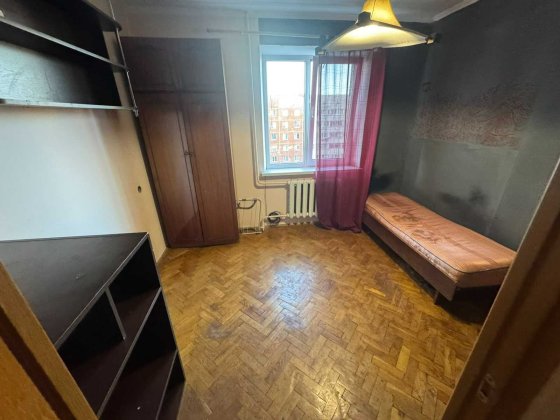 Оренда ізольованої кімнати пр Червоної калини (Довженка) Львів