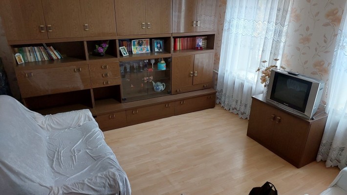 Сдам комнату в 2-х комнатной квартире с хозяйкой - фото 1
