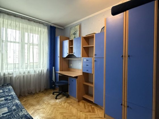 Оренда ізольованої кімнати Липи 16 Львів
