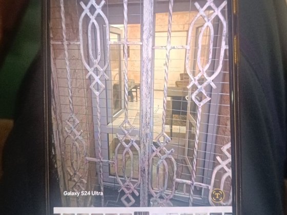 Комната , или две с  доп.помещениями в центре под жильё и/или бизнес Одесса