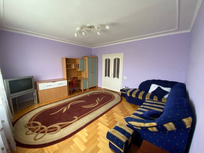 Оренда кімнати / Червоної Калини - фото 1