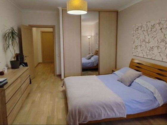 Продаж 3-к квартири вул. Бориспільська 12в Київ