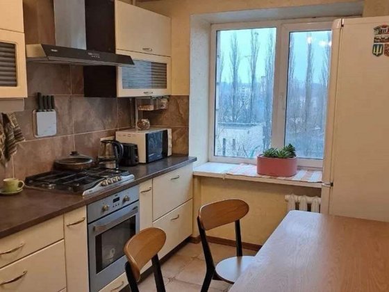 Продаж 1 кімнатної квартири вул. Ю.Здановської 24 Голосіївський район Київ